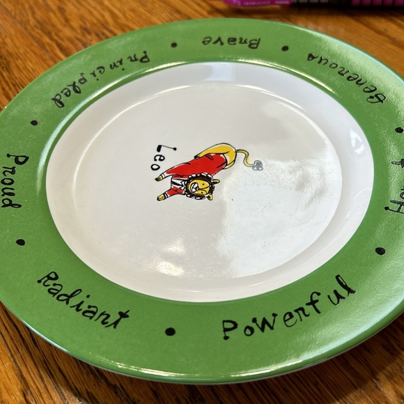 Pottery Barn What’s Your Sign zodiac plate. Leo with lion in center. 8”. - Picture 9 of 11